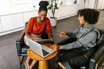 smiling business women